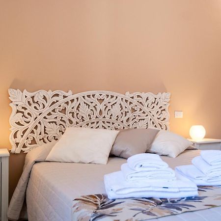 La Pigna Bianca Suites Lecce Esterno foto