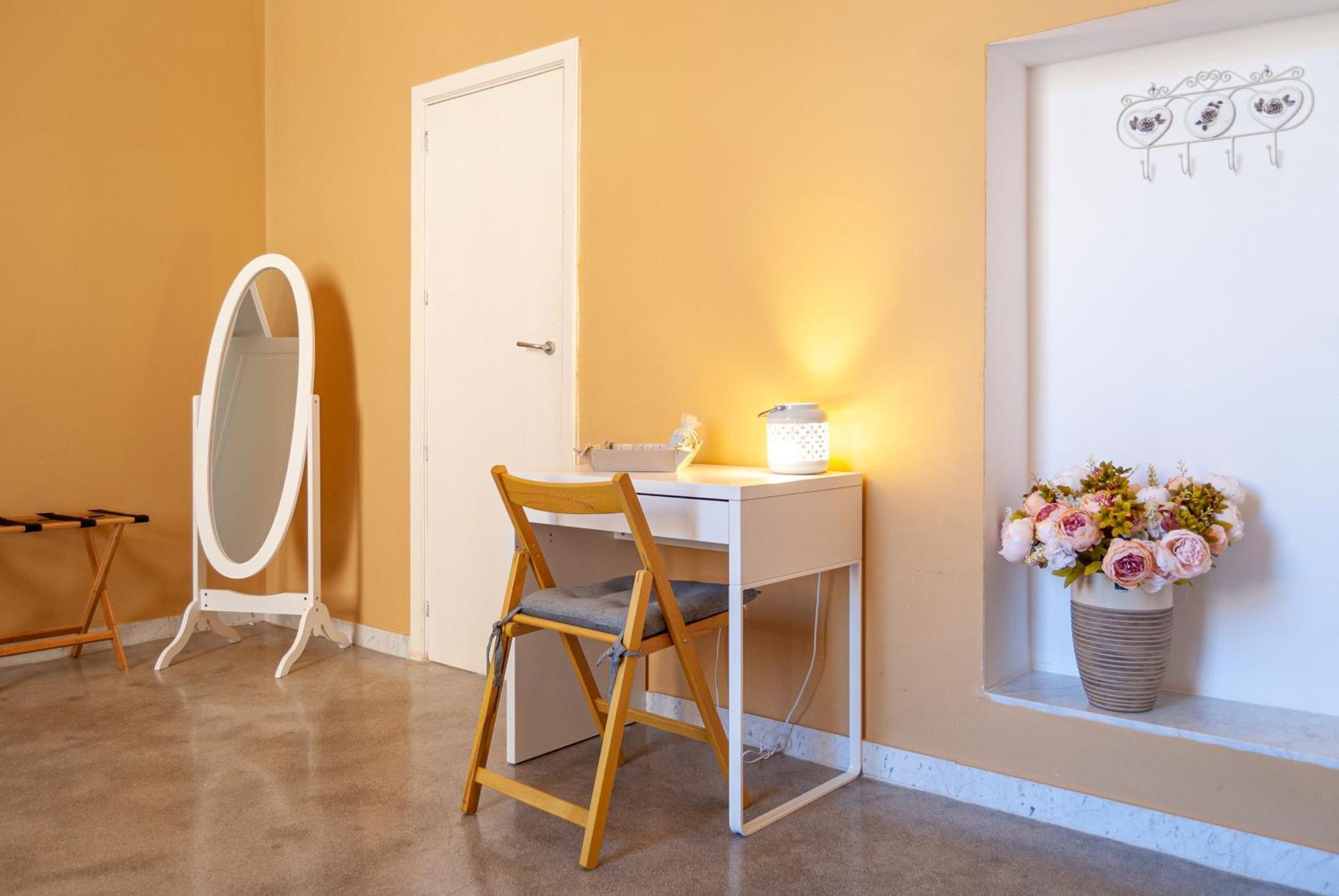 La Pigna Bianca Suites Lecce Esterno foto